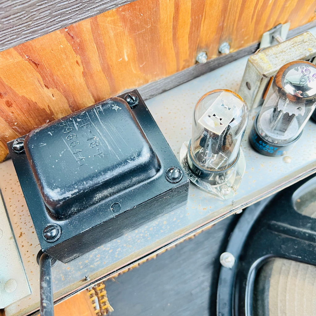 1965 Gibson GA-19RVT Falcon 15-Watt 1x12" Vintage Guitar Combo Tube Amplifier Brown - 12