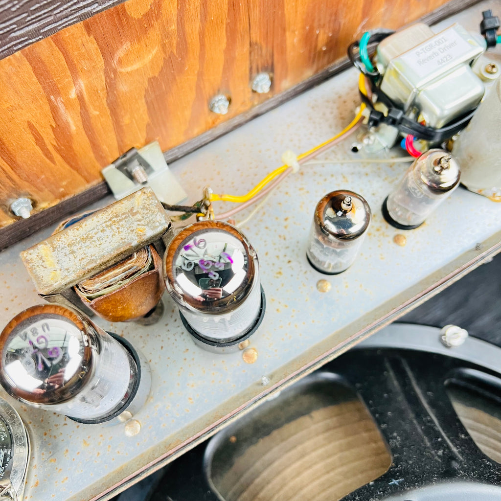 1965 Gibson GA-19RVT Falcon 15-Watt 1x12" Vintage Guitar Combo Tube Amplifier Brown - 13