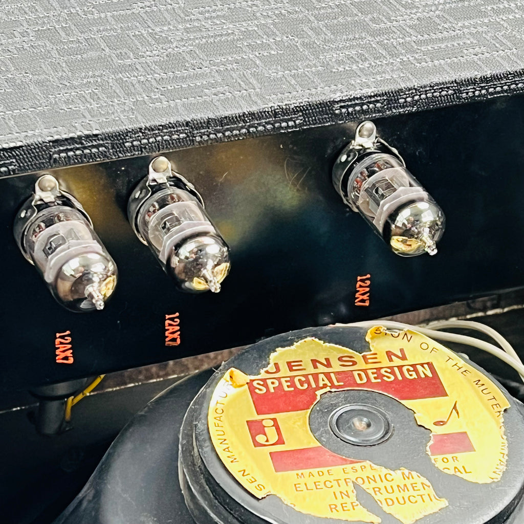 1965 Gretsch 6164 Variety 2x12" 35w Vintage Guitar Combo Amplifier with Tremolo Black - 13