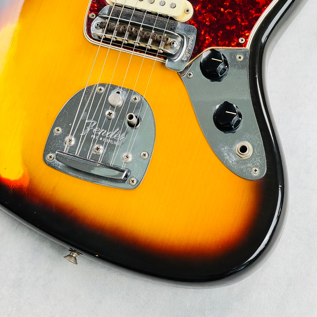 1966 Fender Jaguar Vintage Electric Guitar 3-Tone Sunburst - 5