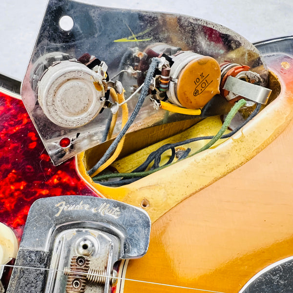 1966 Fender Jaguar Vintage Electric Guitar 3-Tone Sunburst - 25