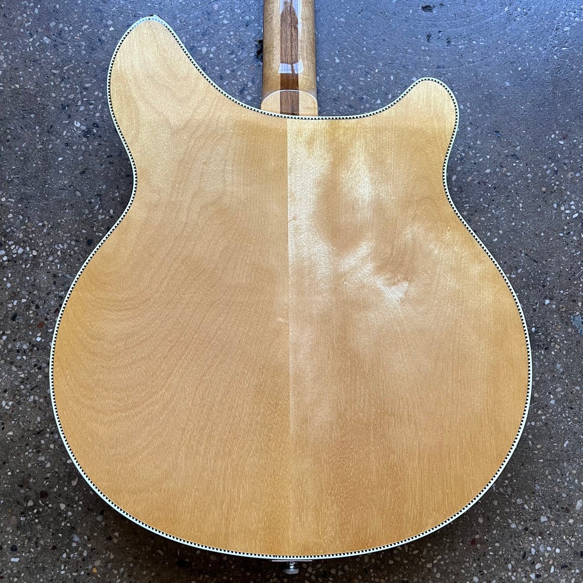 Rickenbacker 375 Left Handed Refin 1967 - Mapleglo | Tone Wolf