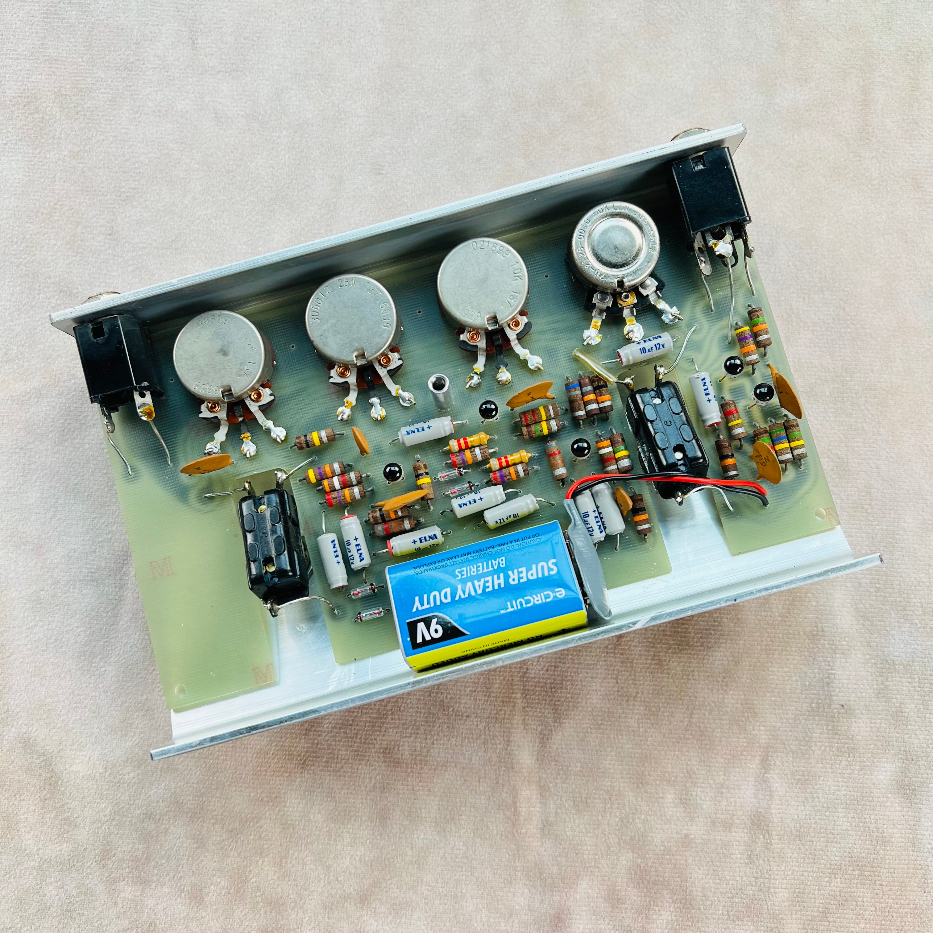 Fender Blender Fuzz Pedal 1968 - Silver | Tone Wolf