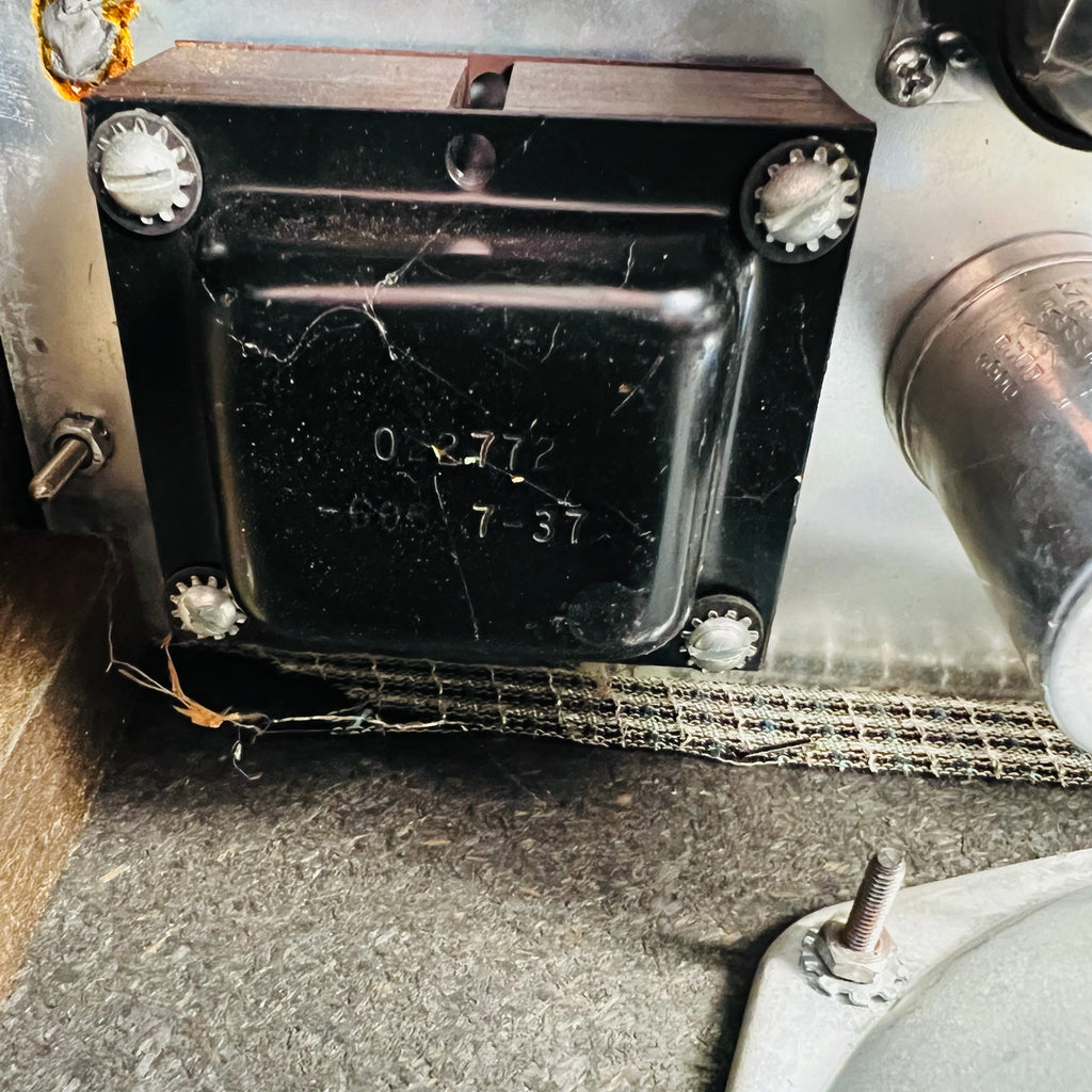 1968 Fender Vibro Champ Vintage Amplifier Drip Edge - Black - 14