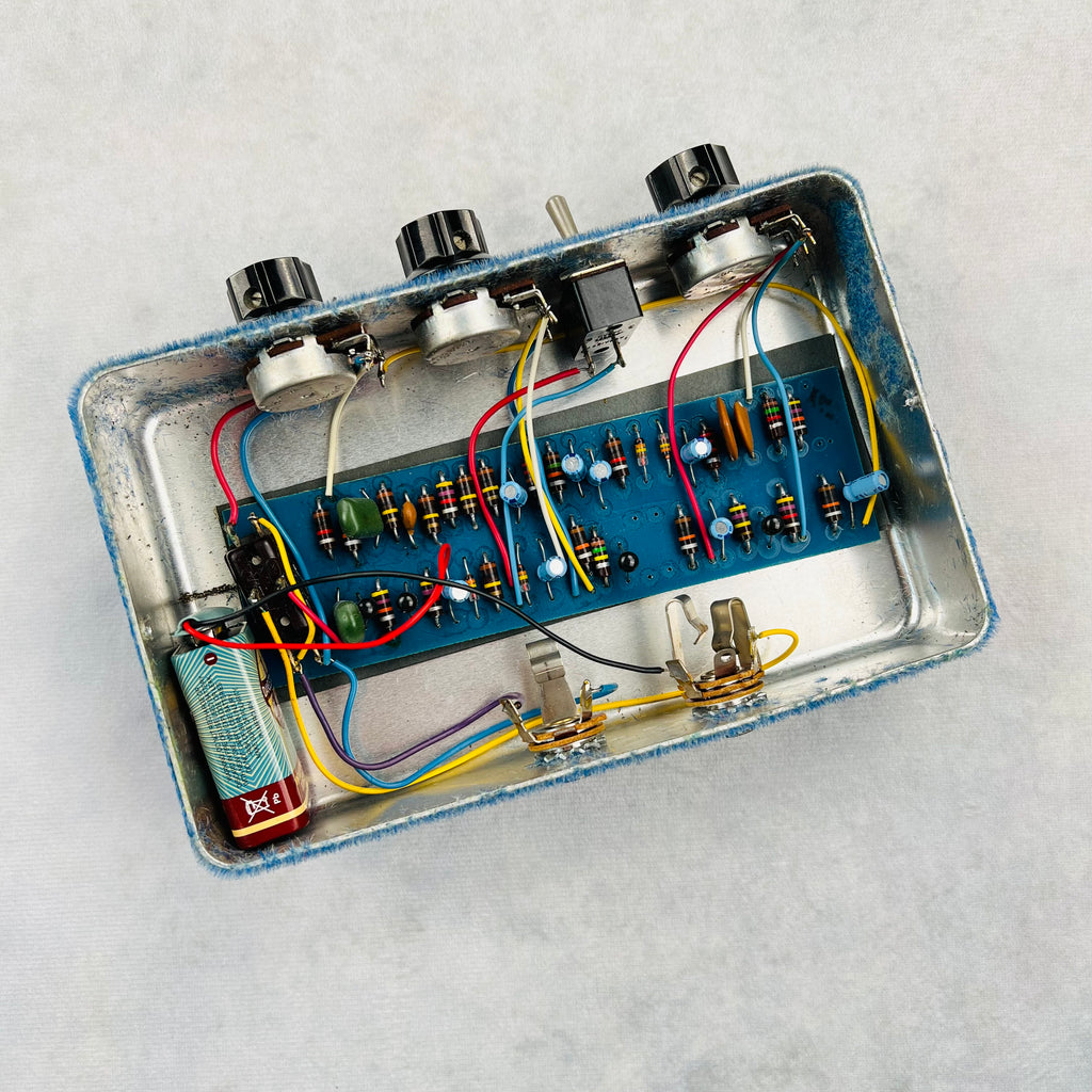 1970s Foxx Tone Machine Octave Fuzz Vintage Guitar Effects Pedal Blue Velvet - 7