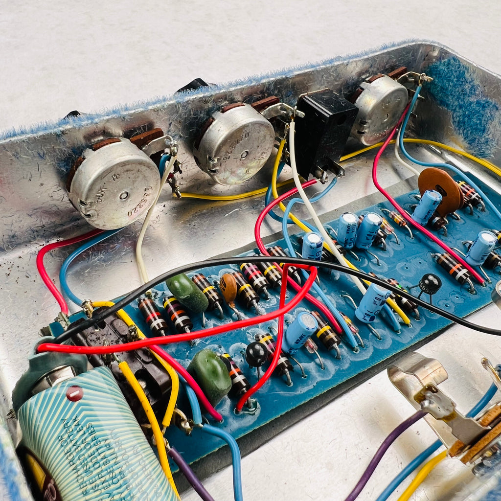 1970s Foxx Tone Machine Octave Fuzz Vintage Guitar Effects Pedal Blue Velvet - 8