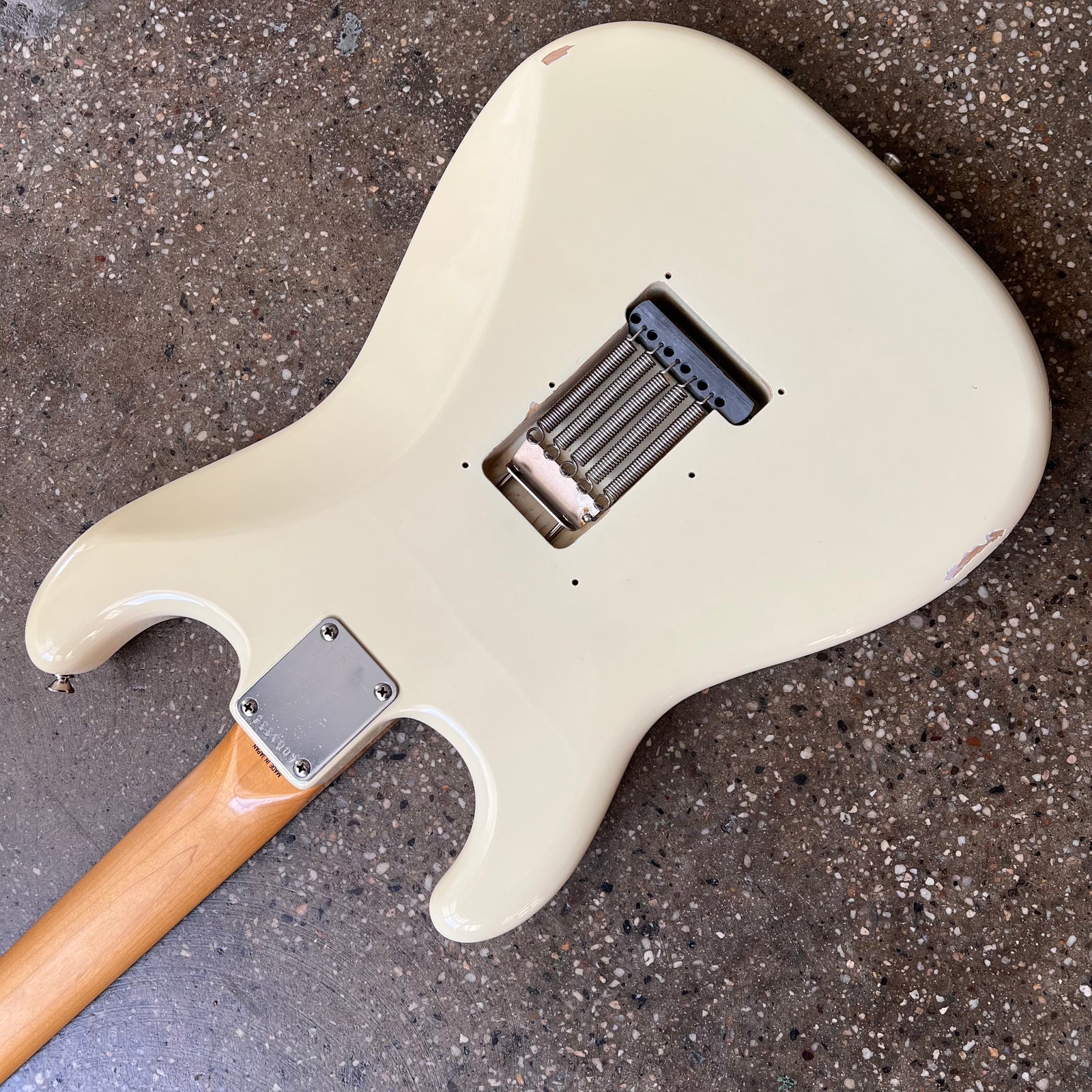1985 Fender ST62-55 Stratocaster Specs - Vintage White | Tone Wolf 1985 Fender ST62-55 Stratocaster Specs - Vintage White | Tone Wolf