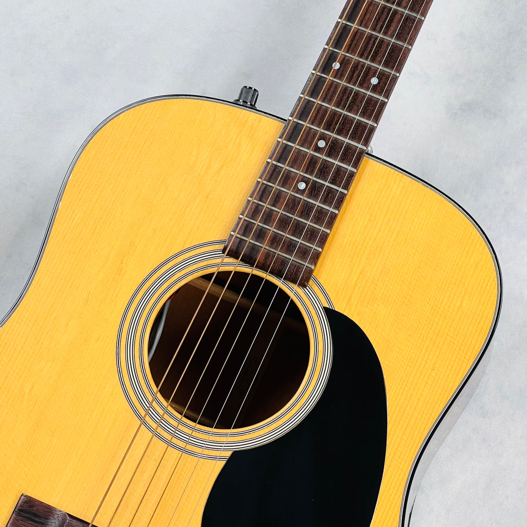1991 Martin D-18 Dreadnought Acoustic Guitar Natural - 3