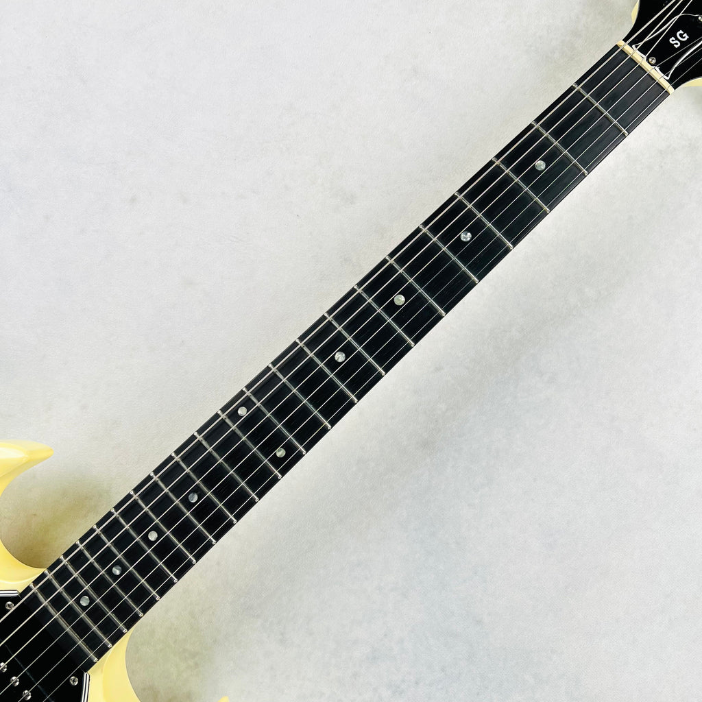 1993 Gibson USA SG Special Electric Guitar Classic White with Black Pickguard - 10