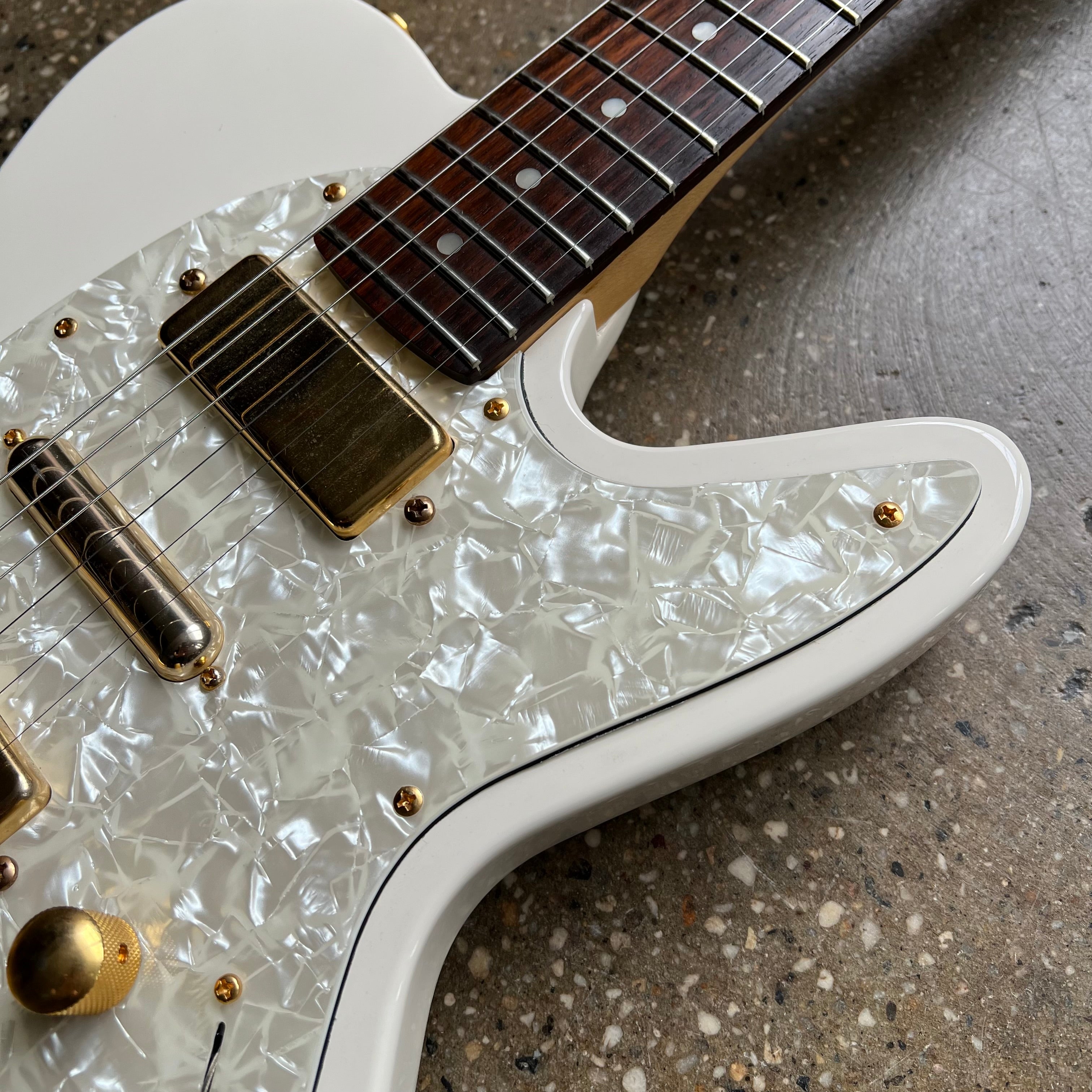 Ibanez TV550 Talman 1995 - White | Tone Wolf Ibanez TV550 Talman 1995 - White | Tone Wolf