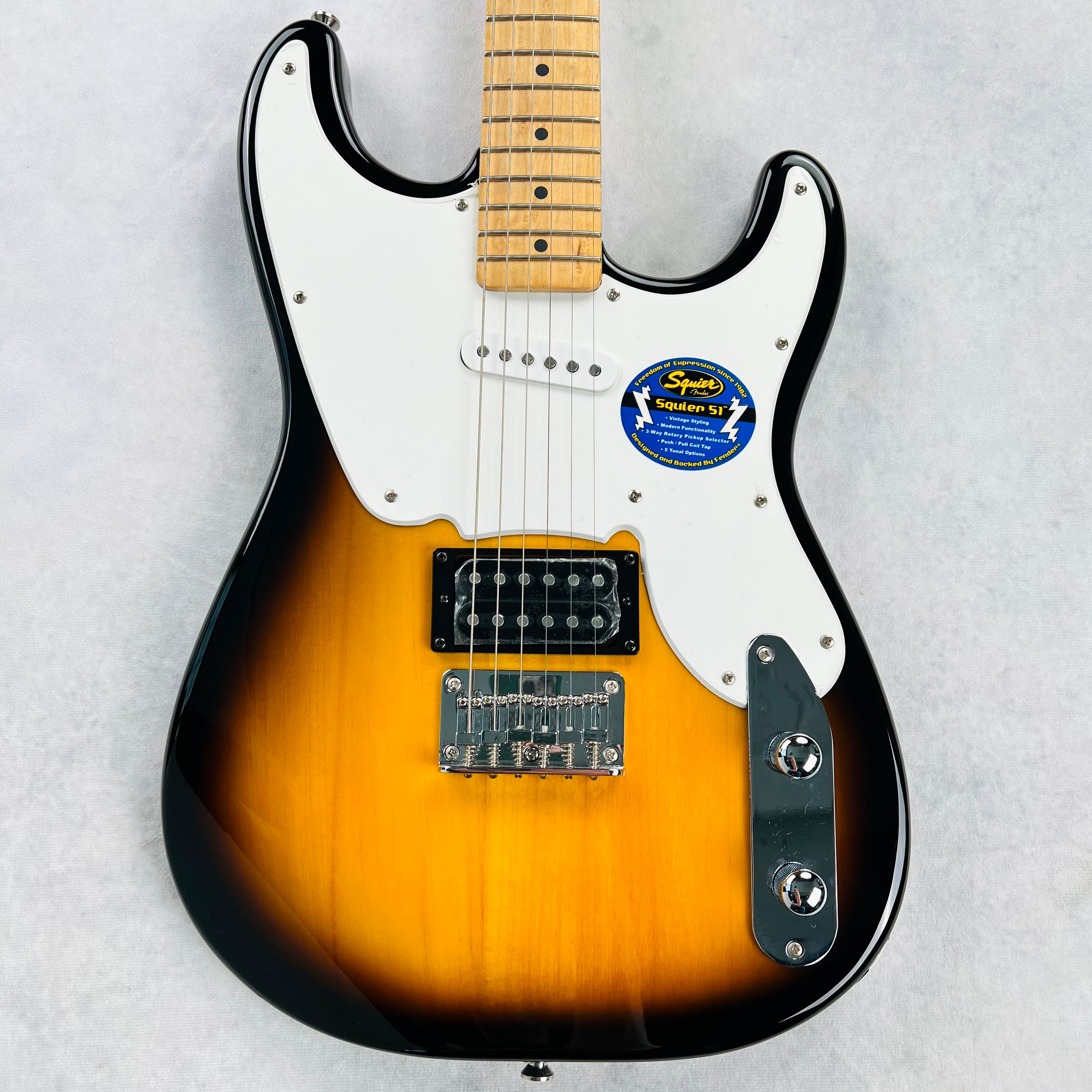 ギター Fender Squire Stratocaster Squier '51 2005 - 2-Color Sunburst | Tone Wolf