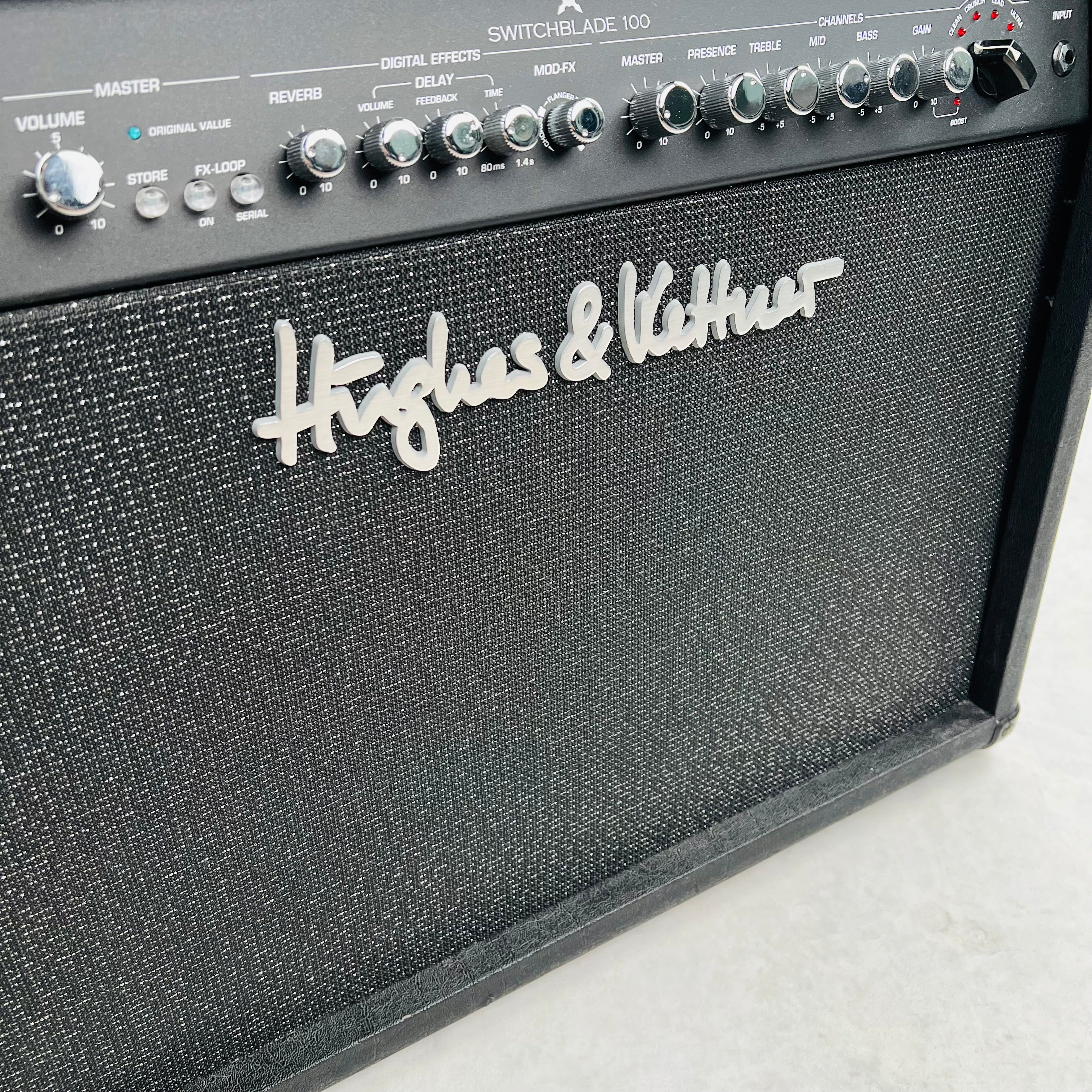 Hughes & Kettner Switchblade 100 2x12