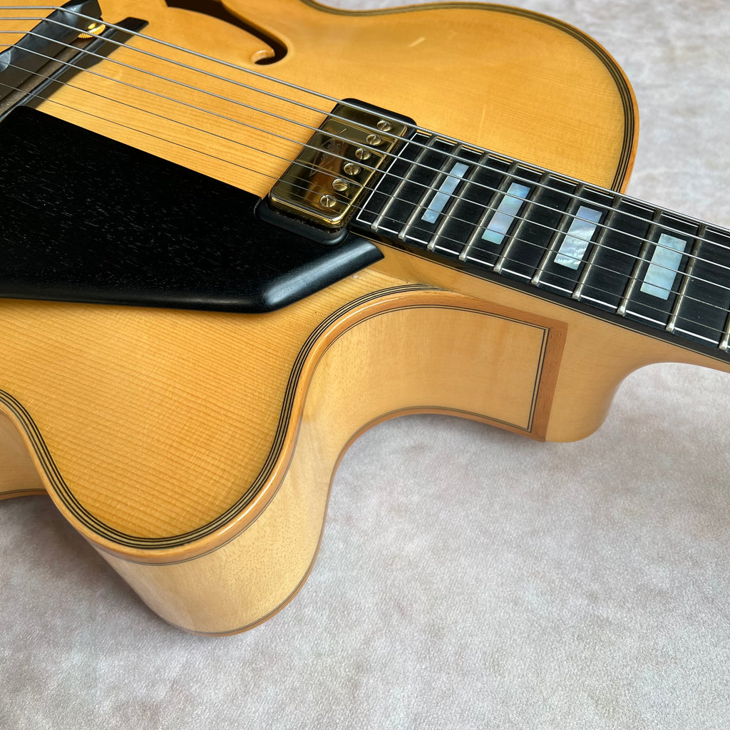 Hofner Chancellor Hand Carved Archtop 2008 - Antique Natural - 10