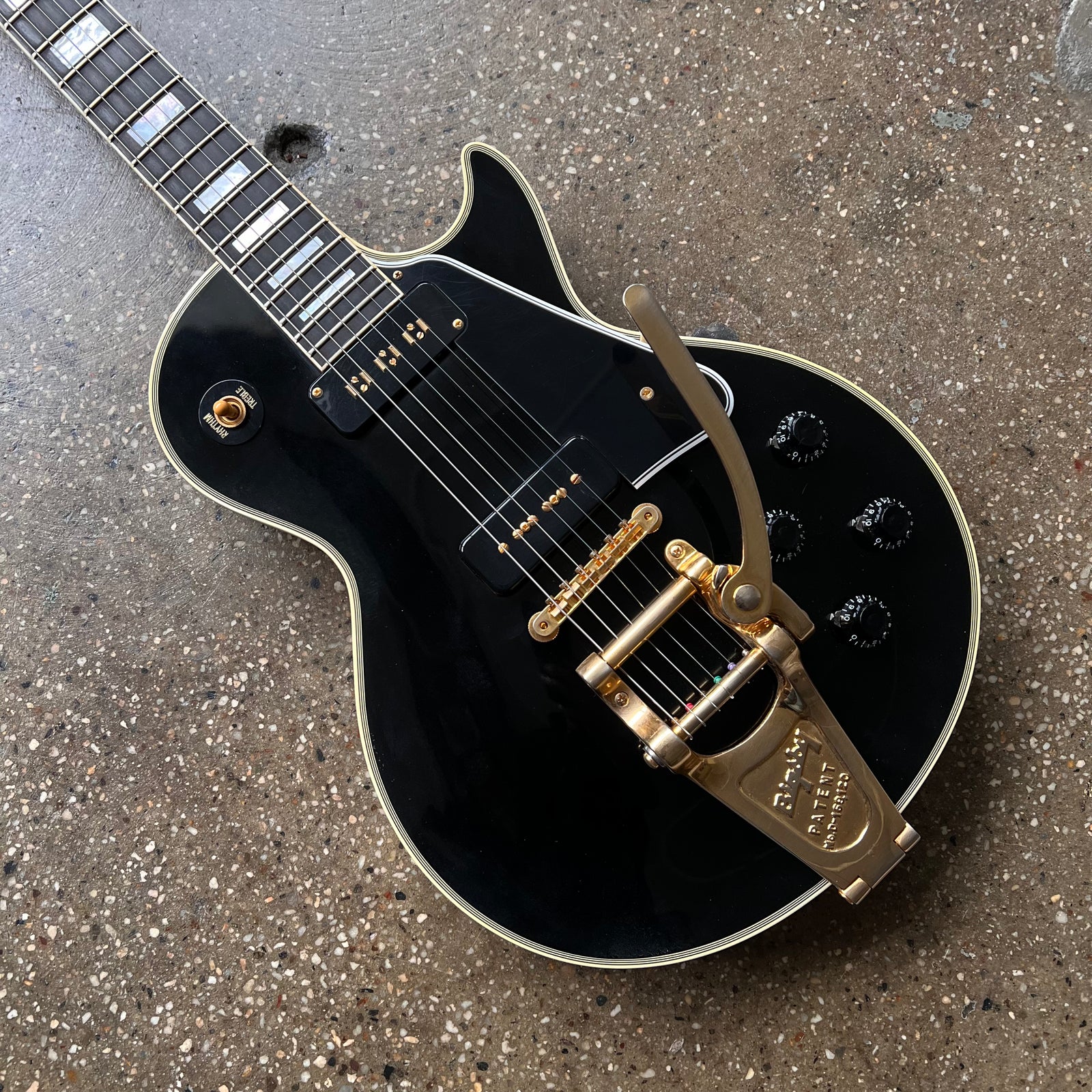 2010 Gibson Custom Shop Custom Shop '54 Les Paul Custom with 2010 Gibson Custom Shop Custom Shop '54 Les Paul Custom with