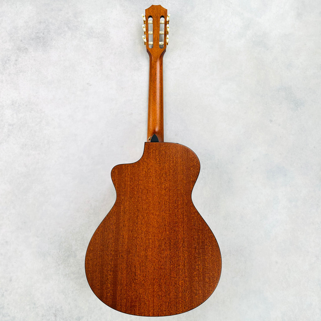 Taylor NS32ce Nylon Series Acoustic 2010 - Natural - 12