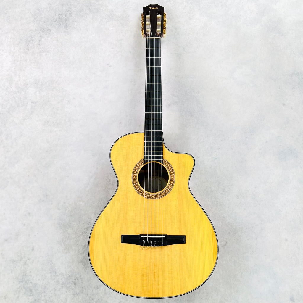 Taylor NS32ce Nylon Series Acoustic 2010 - Natural - 2