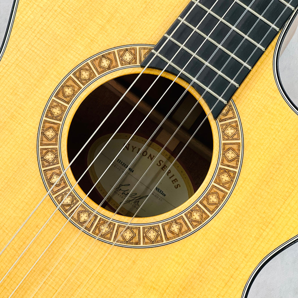 Taylor NS32ce Nylon Series Acoustic 2010 - Natural - 7