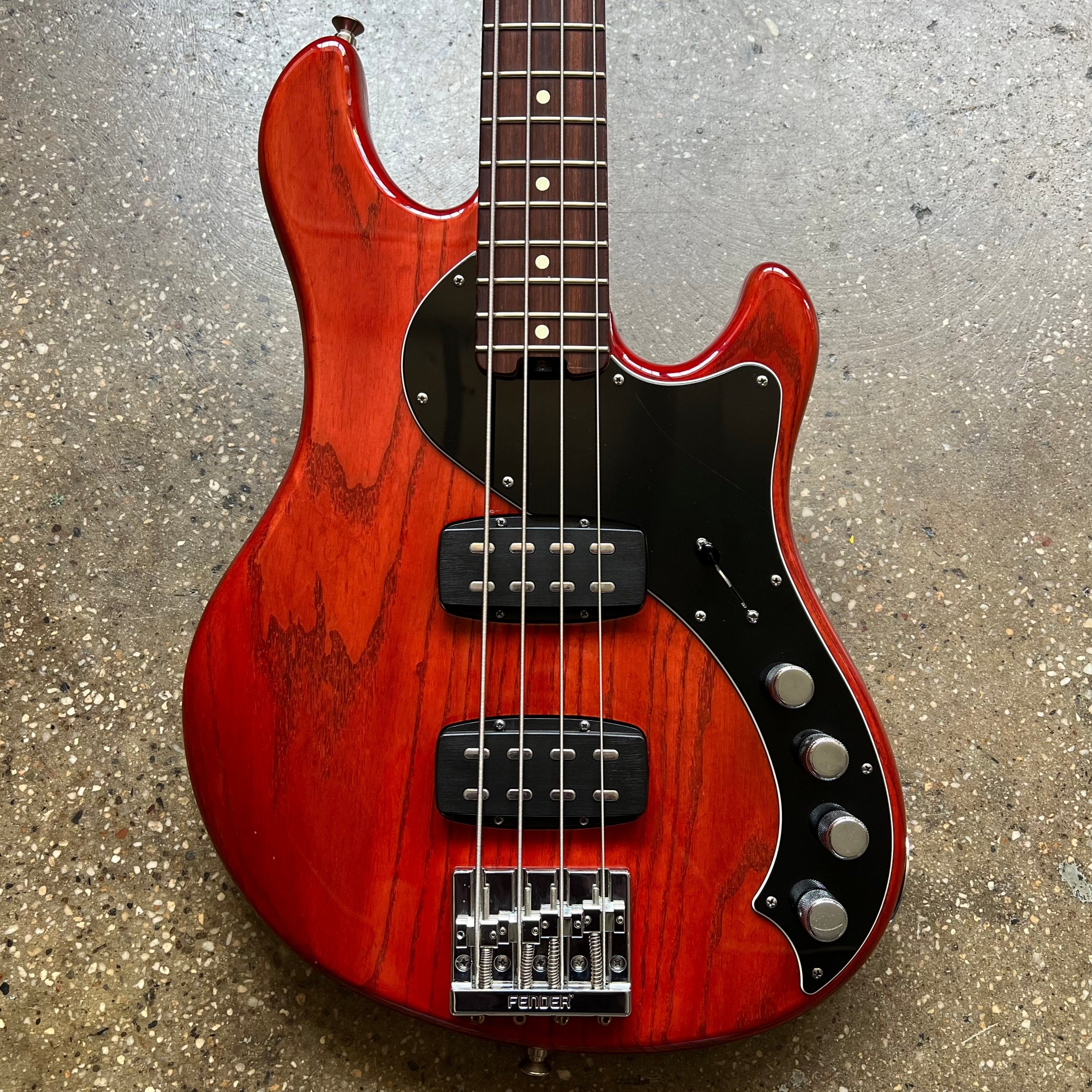 Fender American Deluxe Dimension Bass IV HH Rosewood