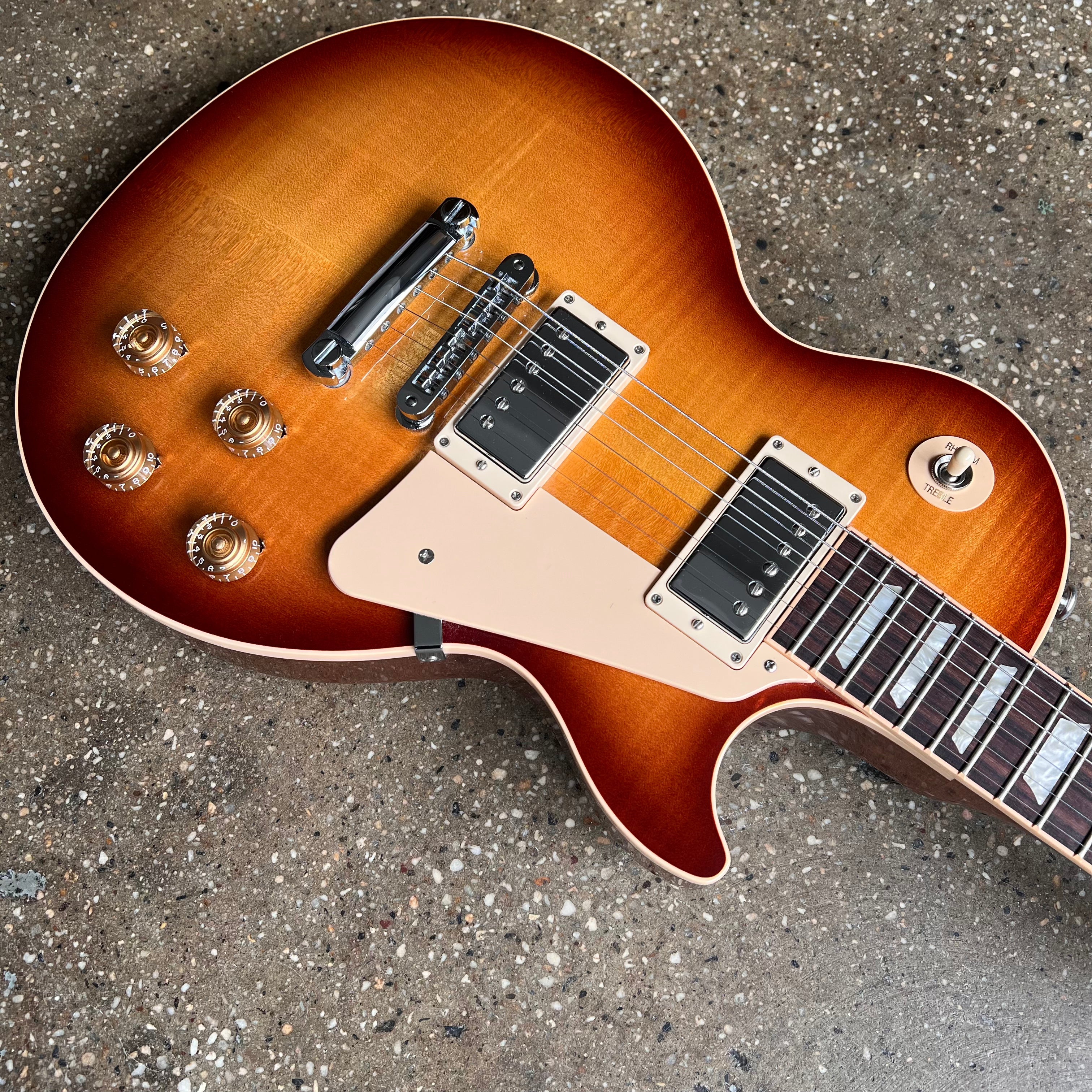 Gibson Les Paul Traditional 2014 - Honeyburst | Tone Wolf Gibson Les Paul Traditional 2014 - Honeyburst | Tone Wolf