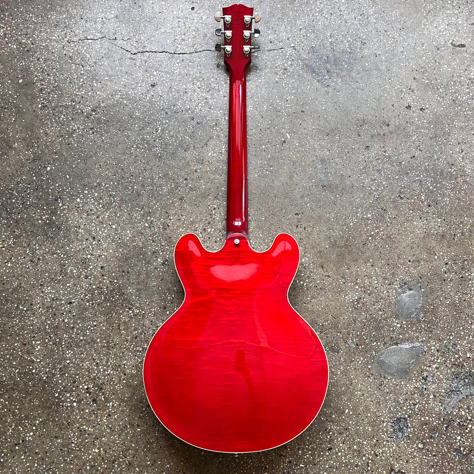 2016 Gibson ES-335 Figured Specs - Cherry | Tone Wolf 2016 Gibson ES-335 Figured Specs - Cherry | Tone Wolf