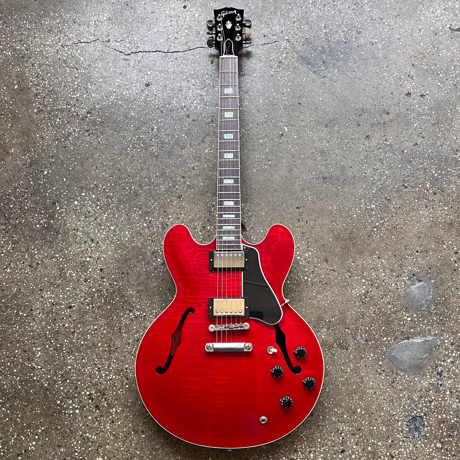 2016 Gibson ES-335 Figured Specs - Cherry | Tone Wolf 2016 Gibson ES-335 Figured Specs - Cherry | Tone Wolf
