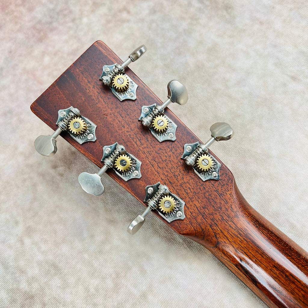 Martin OMC-18E Acoustic-Electric Fishman Aura VT Enhance 2016 - Natural - 16