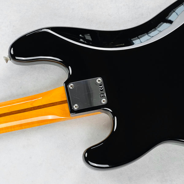 Fender Classic Series '50s Precision Bass Lacquer Maple Fingerboard 2017 - Black - 12