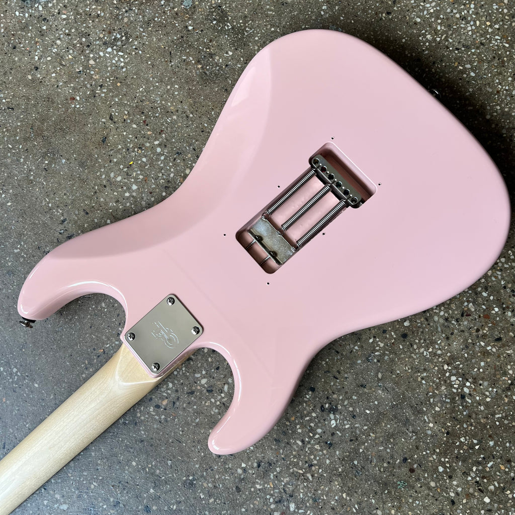 G&L USA Legacy 2019 - Shell Pink - 12