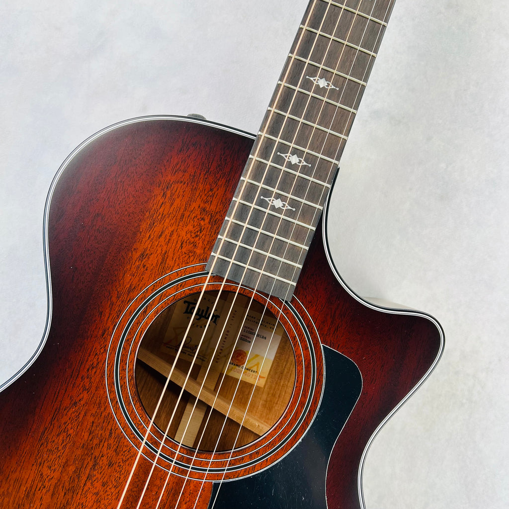 Taylor 322ce Grand Concert Acoustic-Electric Guitar 2019 - Shaded Edgeburst - 3