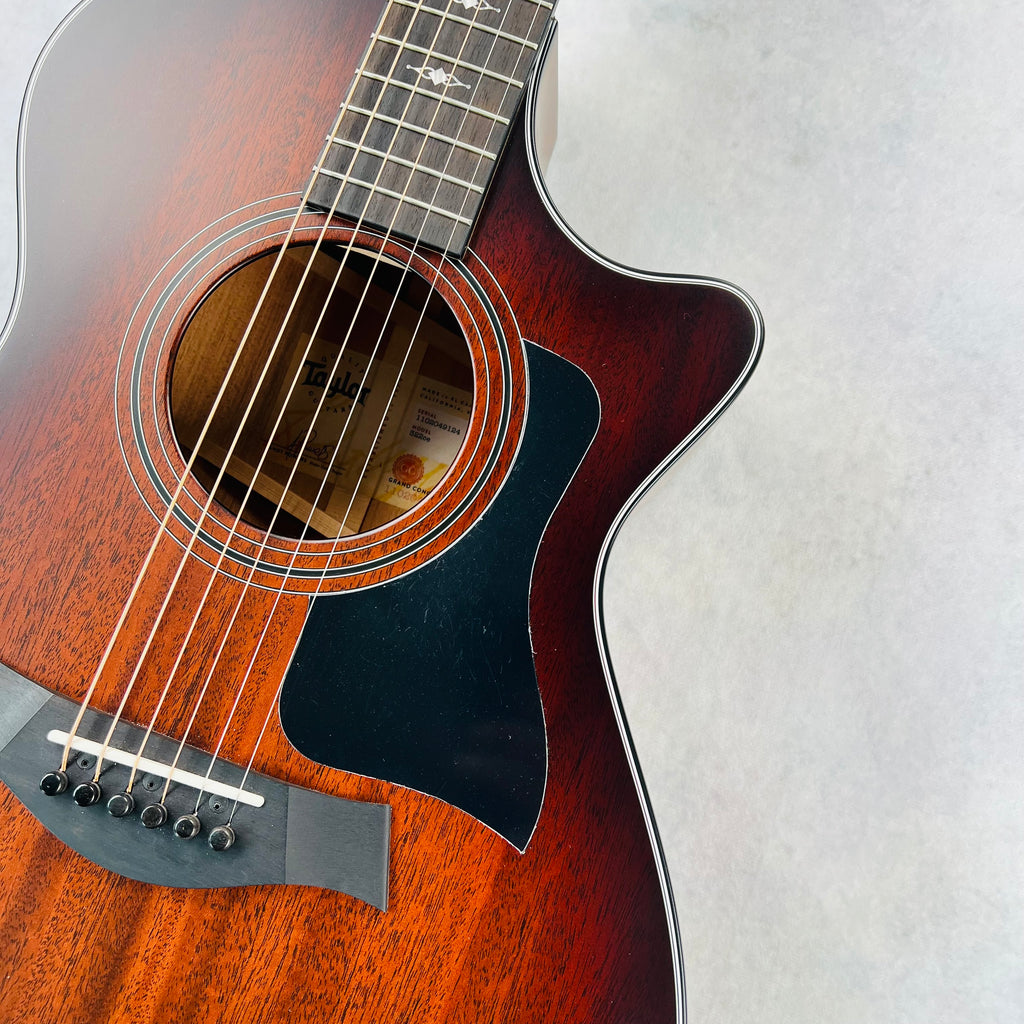 Taylor 322ce Grand Concert Acoustic-Electric Guitar 2019 - Shaded Edgeburst - 6