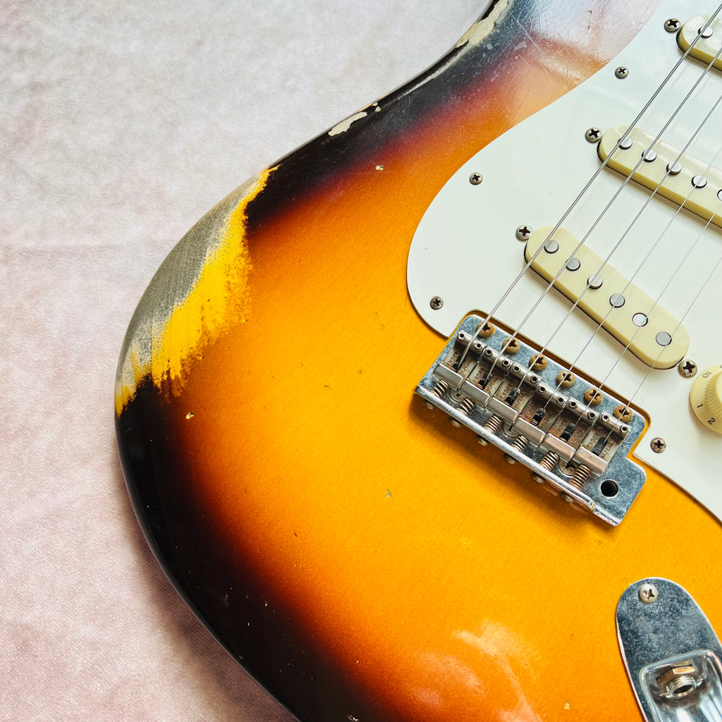 Fender Custom Shop '59 Stratocaster Heavy Relic Ron Ellis Pickups 2020 - Faded Chocolate 3-Tone Sunburst - 4