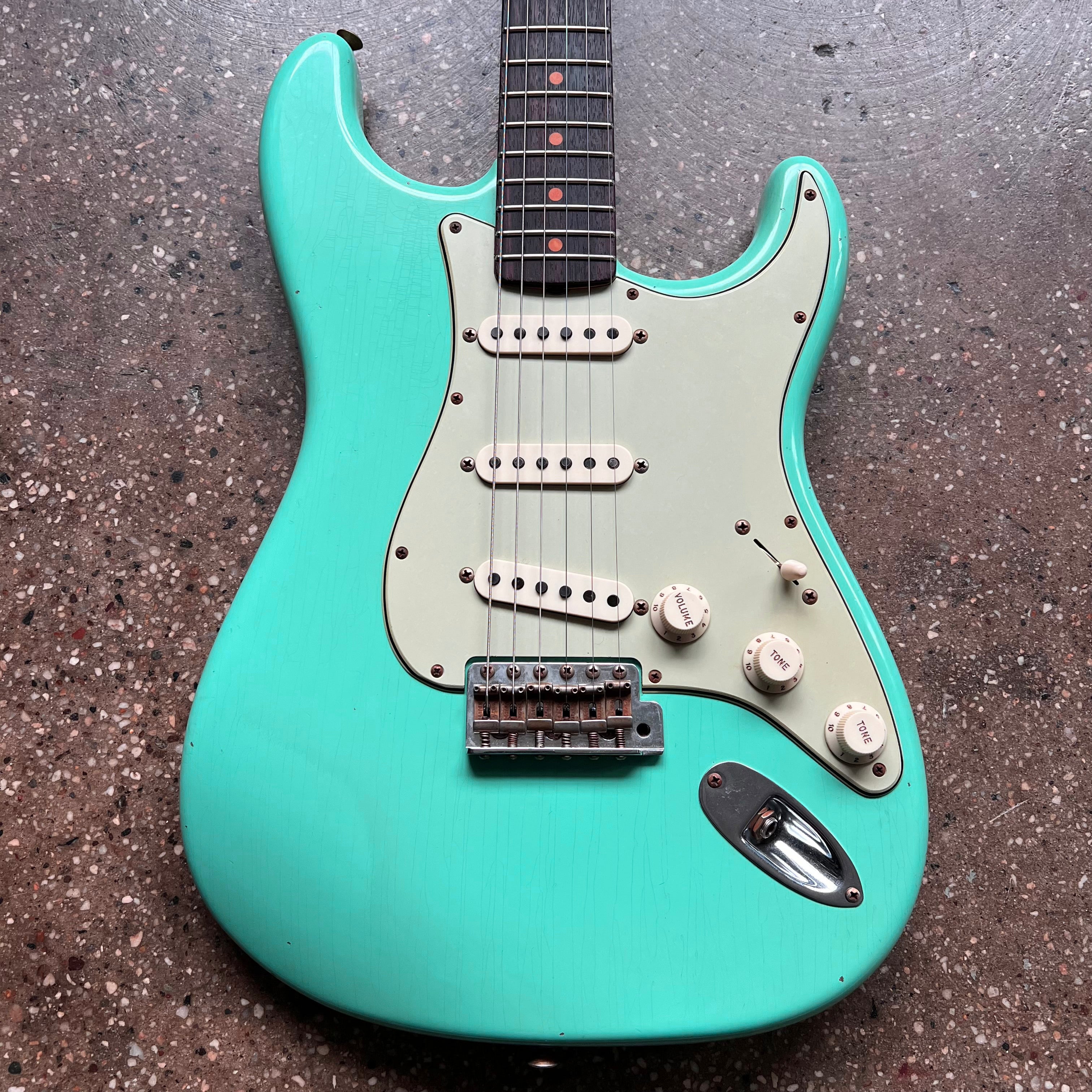 Fender Stratocaster ミントグリーン Fender Custom Shop 63 Stratocaster Journeyman Relic in Sea Foam