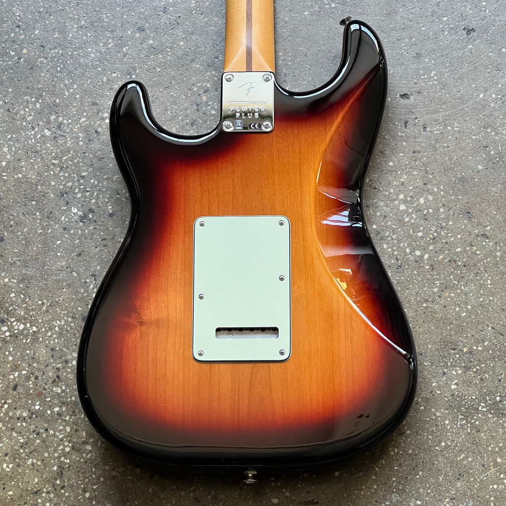 Fender Player Plus Stratocaster HSS Maple Fingerboard 2021 - 3-Color Sunburst - 10
