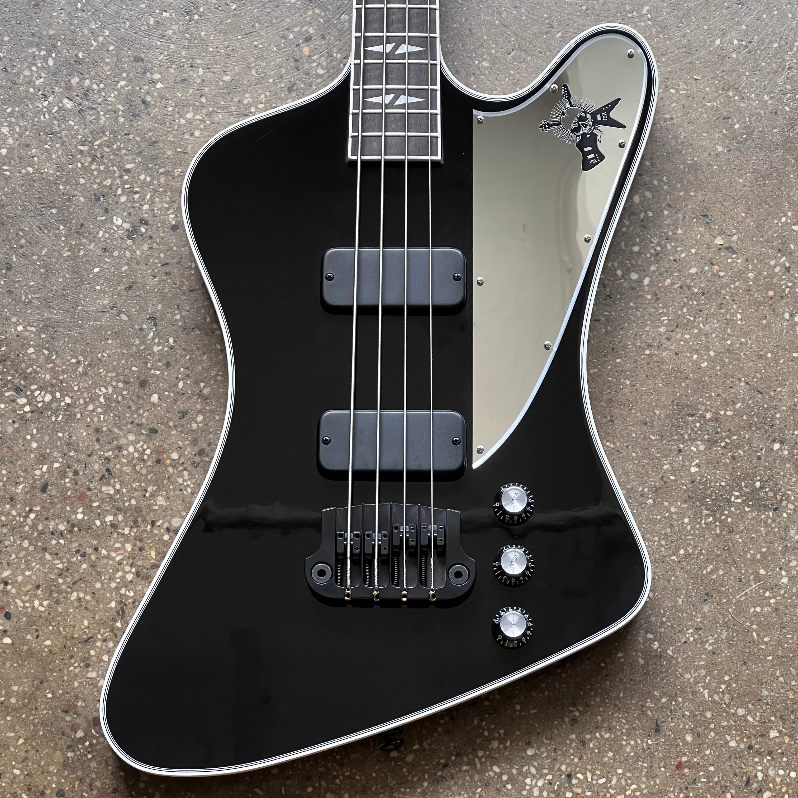 Gibson Gene Simmons G2 Thunderbird Bass 2022 - Ebony | Tone Wolf