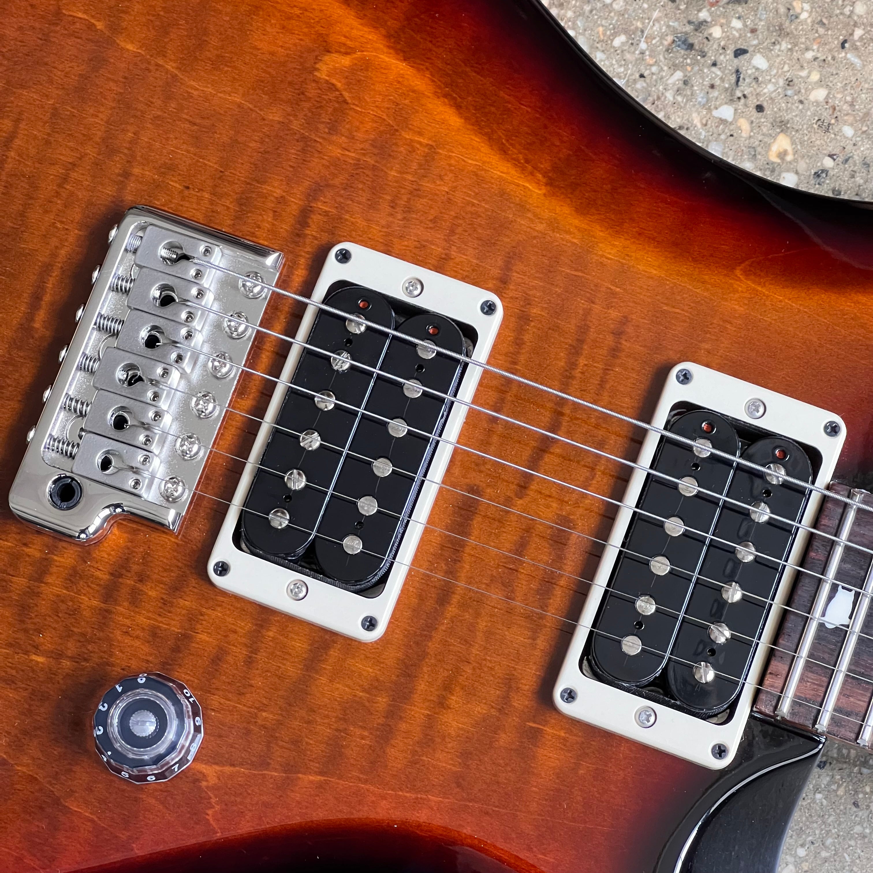 PRS S2 Custom 24 2022 - McCarty Tobacco Sunburst | Tone Wolf