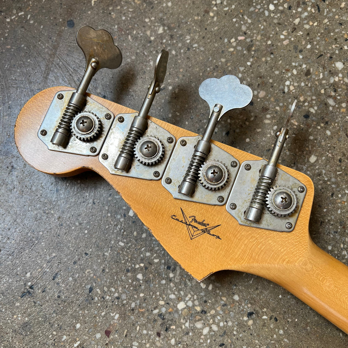 Fender Custom Shop 1964 Jazz Bass Relic 2023 - Sea Foam Green
