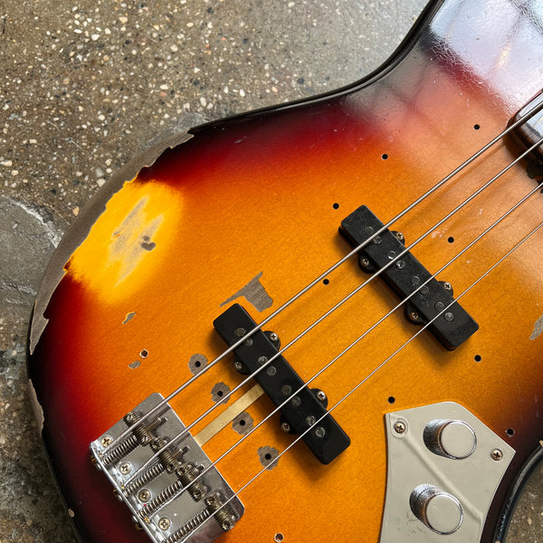 Fender Custom Shop Jaco Pastorius Tribute Jazz Bass Relic 2023 - 3-Tone Sunburst - 4