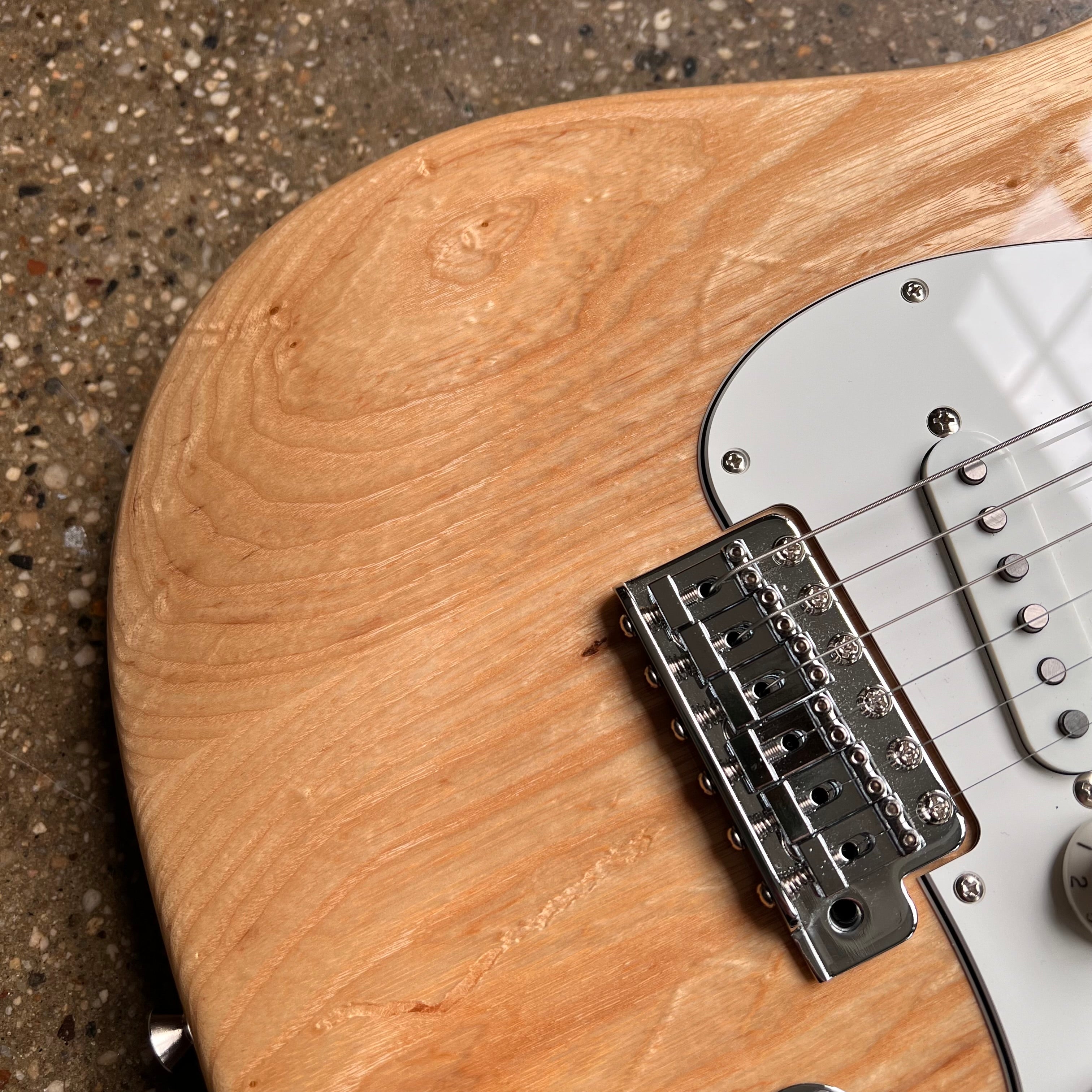 Fender MIJ Heritage 70s Stratocaster® Fender Made in Japan Heritage '70s Stratocaster 2023