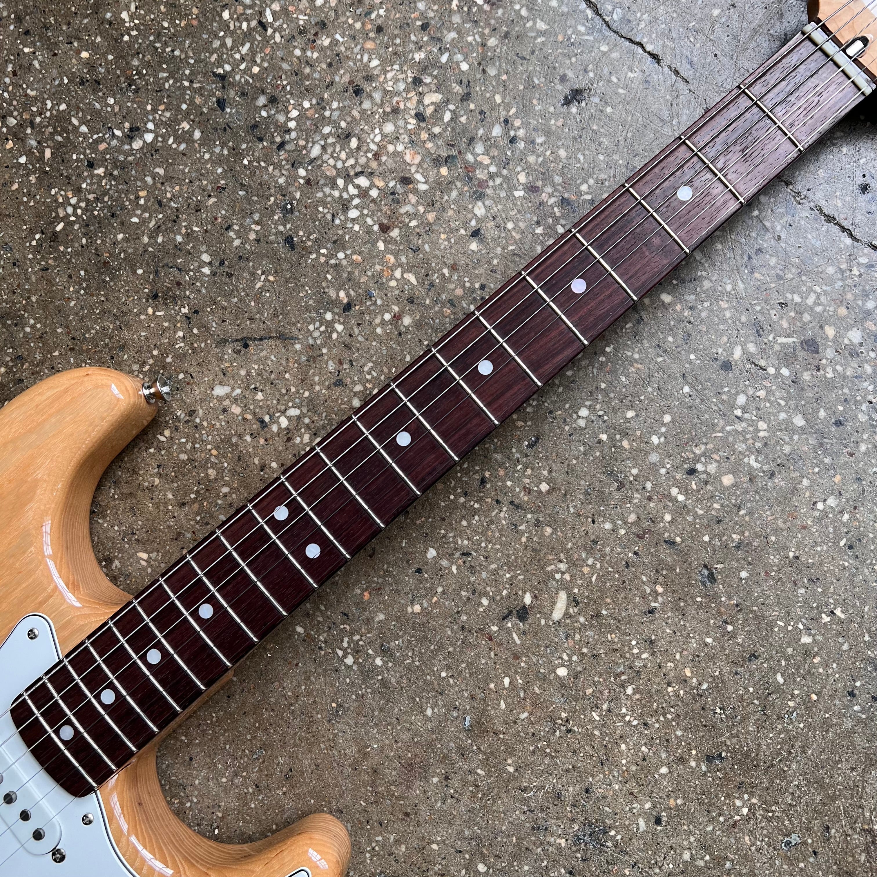 Fender MIJ Heritage 70s Stratocaster® theGUITARaddict: Review quickie: Fender (Japan) Heritage 70s