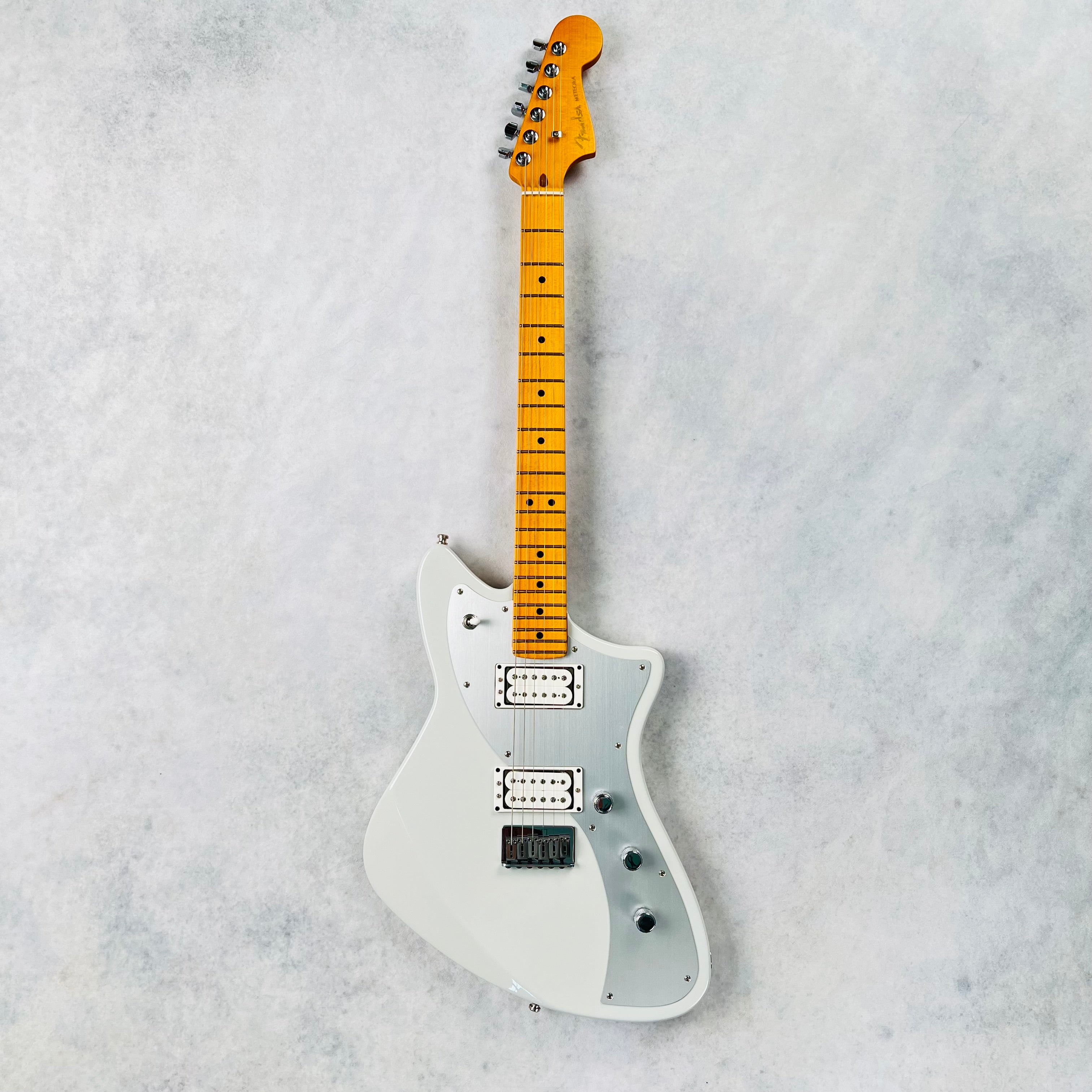Fender American Ultra II Meteora Maple Fingerboard 2024