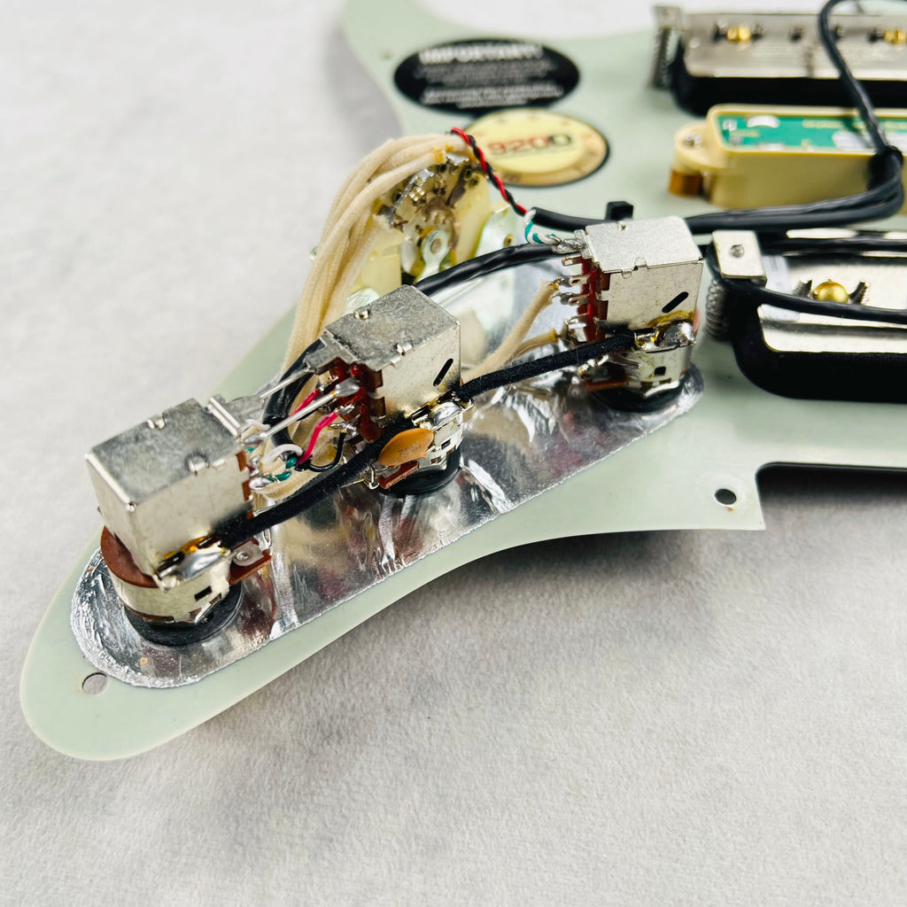 920D Pre-Wired Pickguard HSH Seymour Duncan P-Rails 2014 - Tortoise - 7