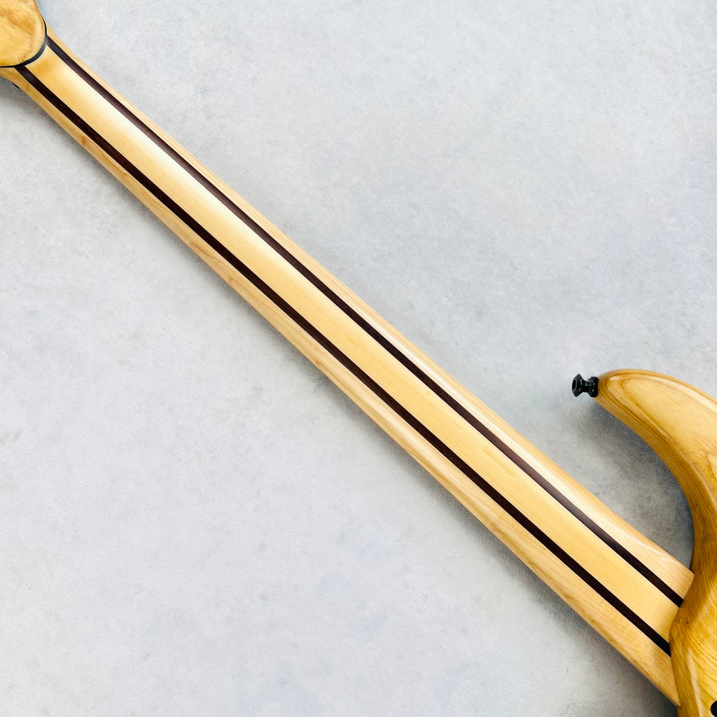 AC Guitars RetroB 5/35 Custom Figured Maple 5-String 2025 - Green Burst - 17