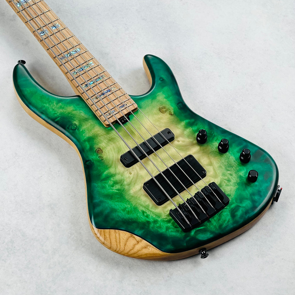 AC Guitars RetroB 5/35 Custom Figured Maple 5-String 2025 - Green Burst - 3
