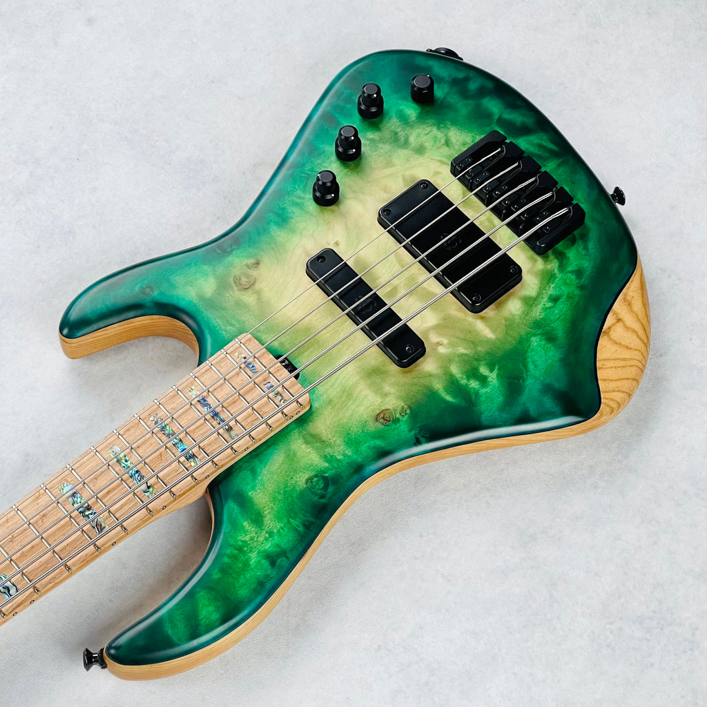 AC Guitars RetroB 5/35 Custom Figured Maple 5-String 2025 - Green Burst - 4
