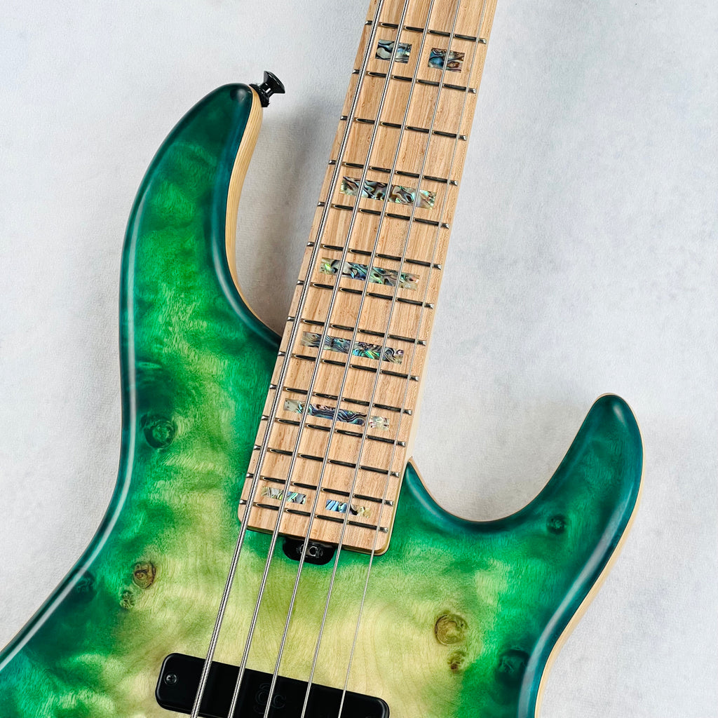 AC Guitars RetroB 5/35 Custom Figured Maple 5-String 2025 - Green Burst - 6