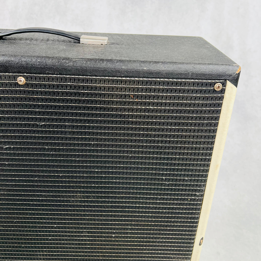 Airline 62-9020A Thunderbolt 1x15" Combo Amplifier 1964 - Black - 4