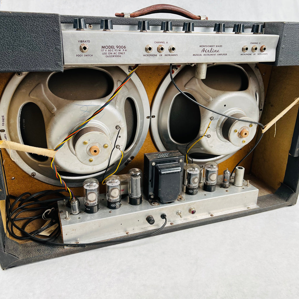 Airline 9006 2x15" Combo Amplifier 1961 - Gray - 12