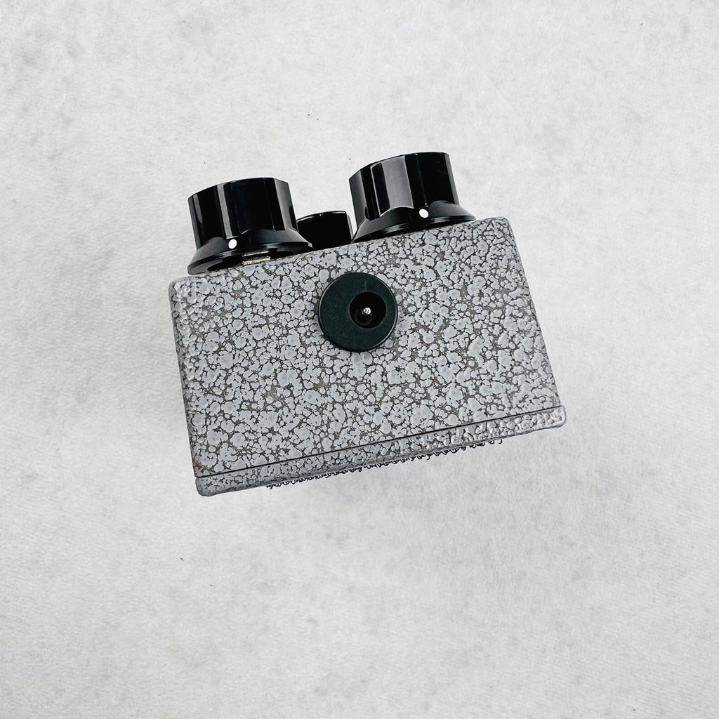 Analogman 3 Knob Comprossor Compressor Pedal - Hammered Metal - 7