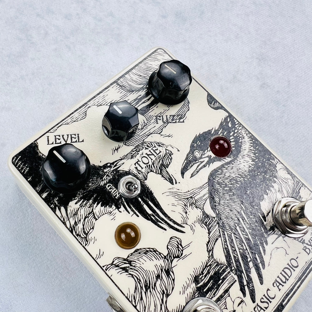 Basic Audio Custom Octave Fuzz Foxx Tone Machine Clone - Ivory with Graphic - 2
