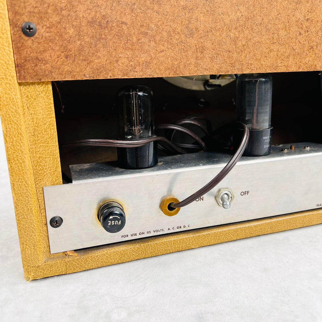 Danelectro Cadet 1x6 Combo Amplifier 1954 - Tan - 10